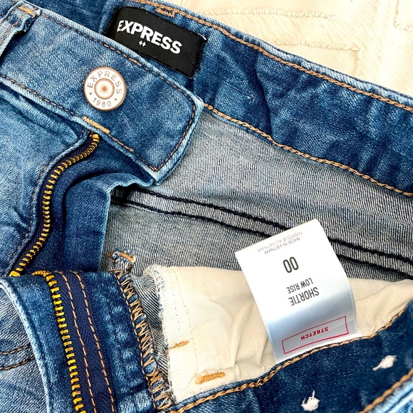 Express Jean Shorts - Picture 3 of 3